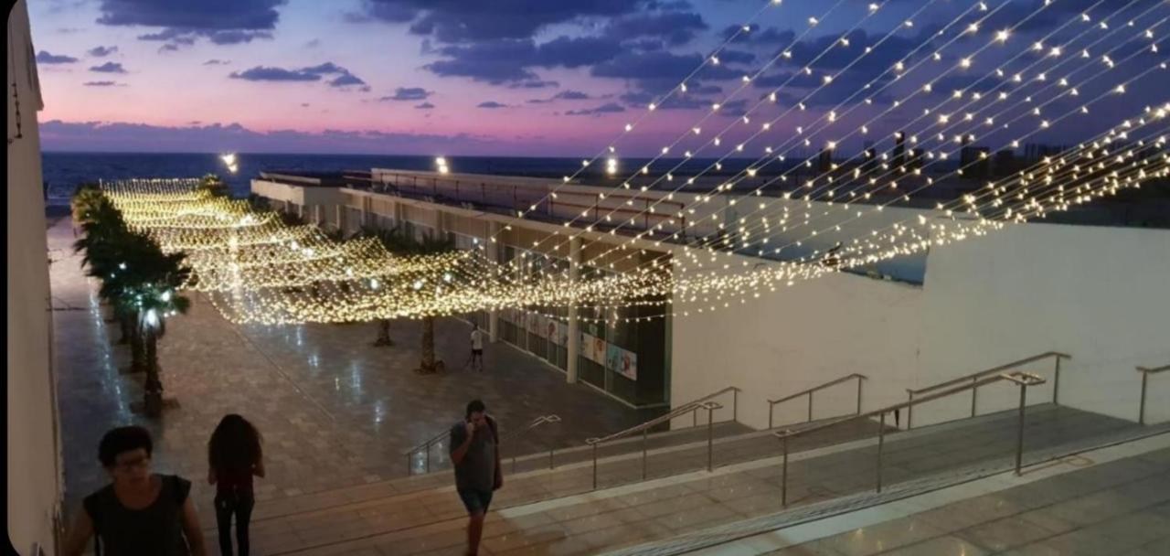 Beachfront Studio Apartment Bat Yam 412 Eksteriør bilde