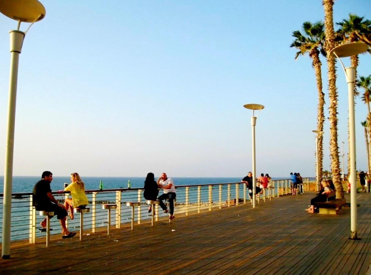 Beachfront Studio Apartment Bat Yam 412 Eksteriør bilde