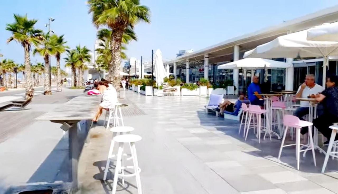 Beachfront Studio Apartment Bat Yam 412 Eksteriør bilde