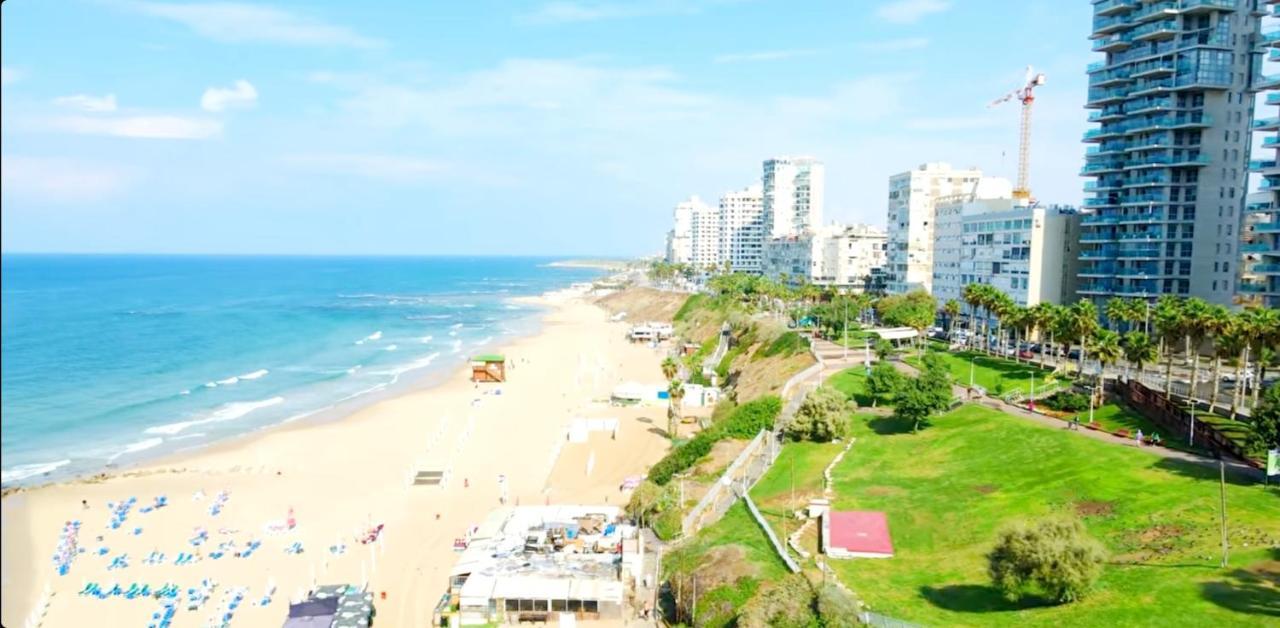 Beachfront Studio Apartment Bat Yam 412 Eksteriør bilde
